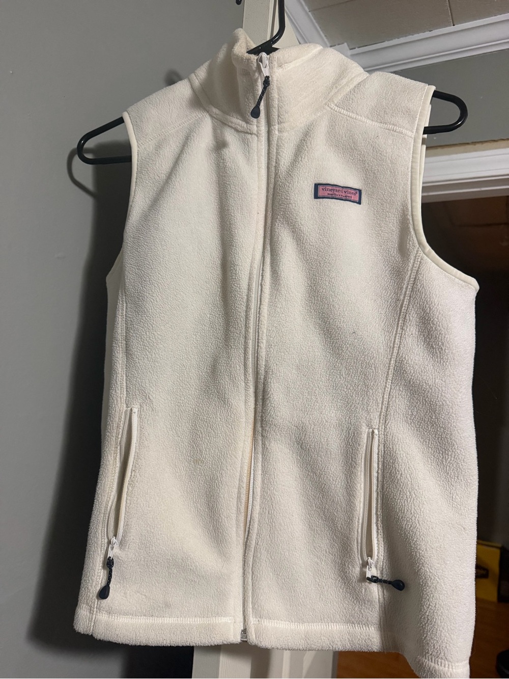 Vineyard Vines Women's Cream Fleece Vest - Sleeveless Zip Front